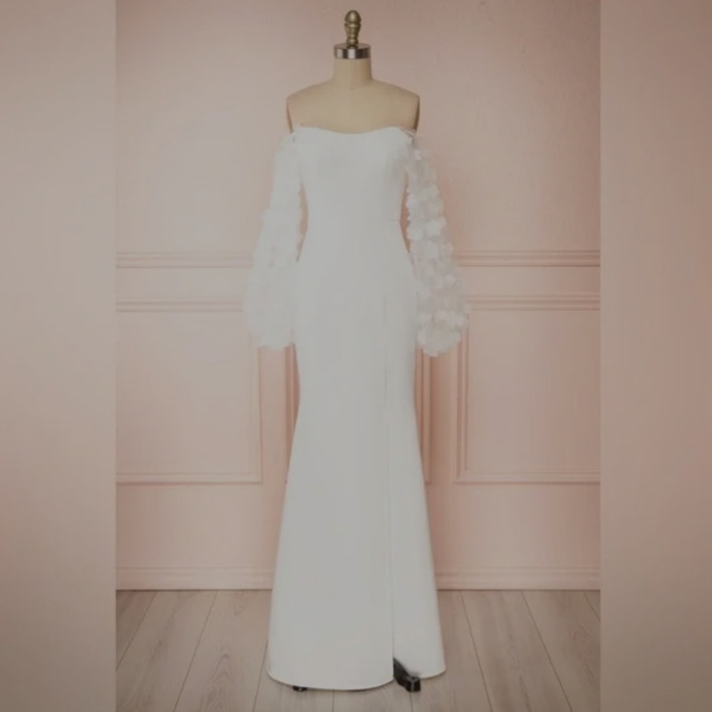 Maniju Fitted Dress w/ Slit